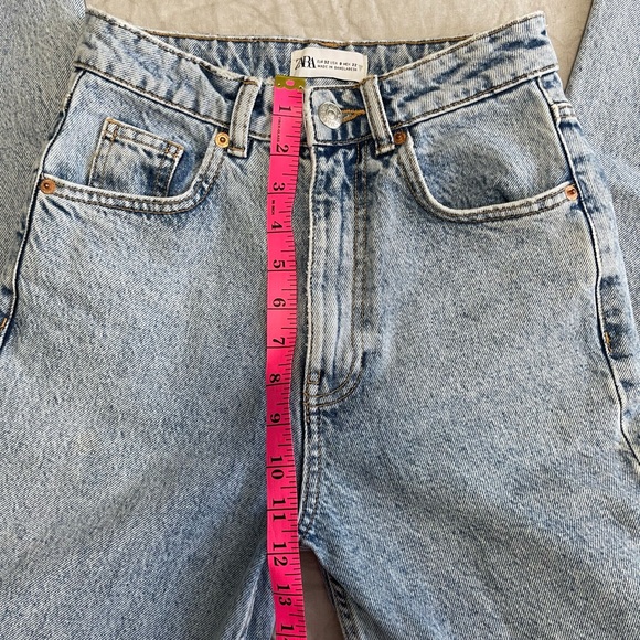 Zara Super High Rise Mom Jean - Picture 3 of 4